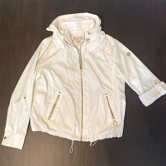 Michael Kors packable Rain Jacket - White with Gold detailing Sz L - Picture 1 of 8